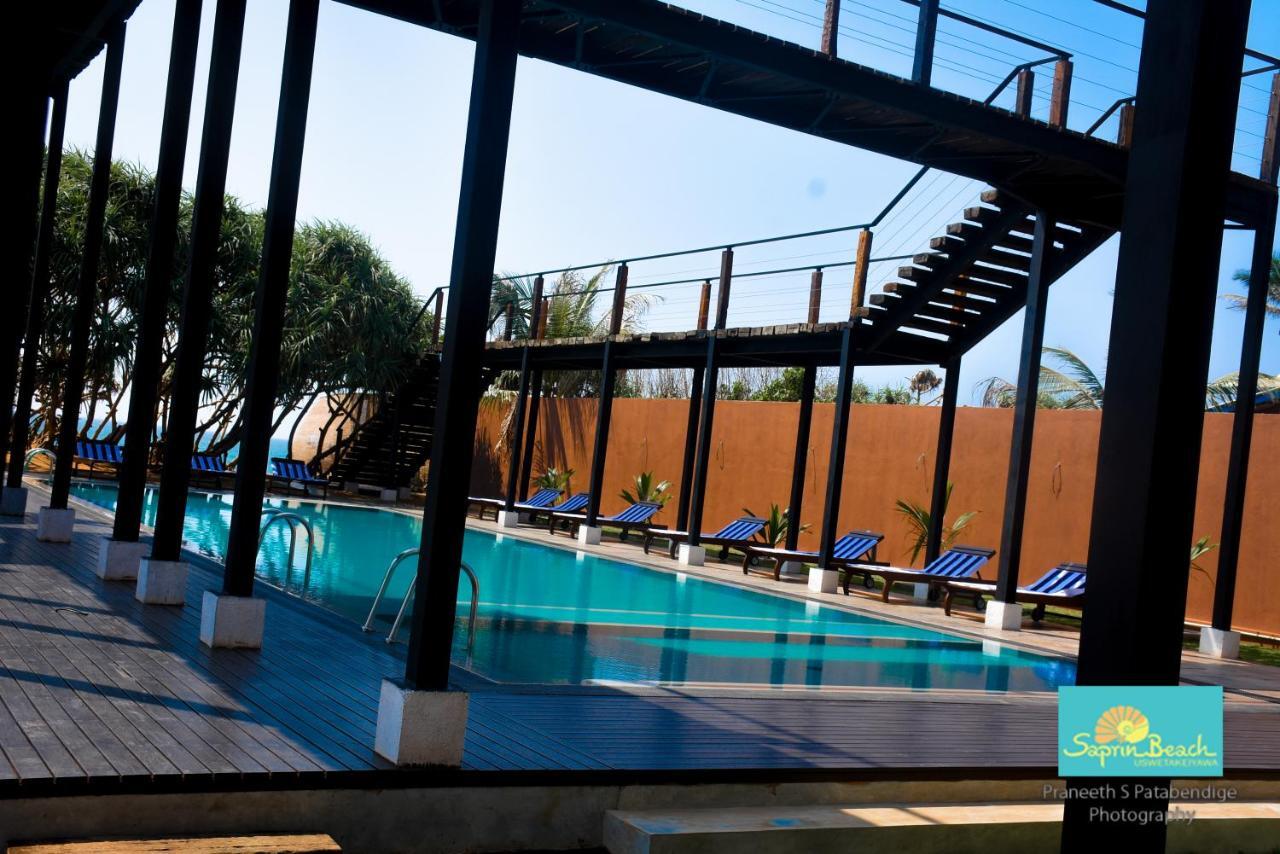 Saprin Beach Resort Uswetakeiyawa Kültér fotó